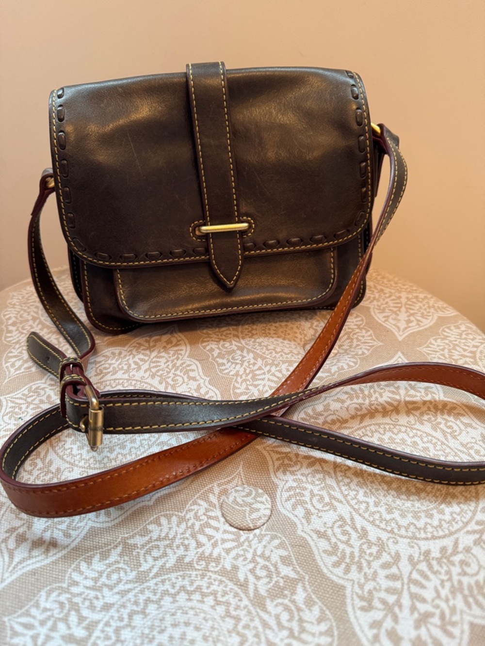 Navy Dooney and Bourke vintage leather binocular bag